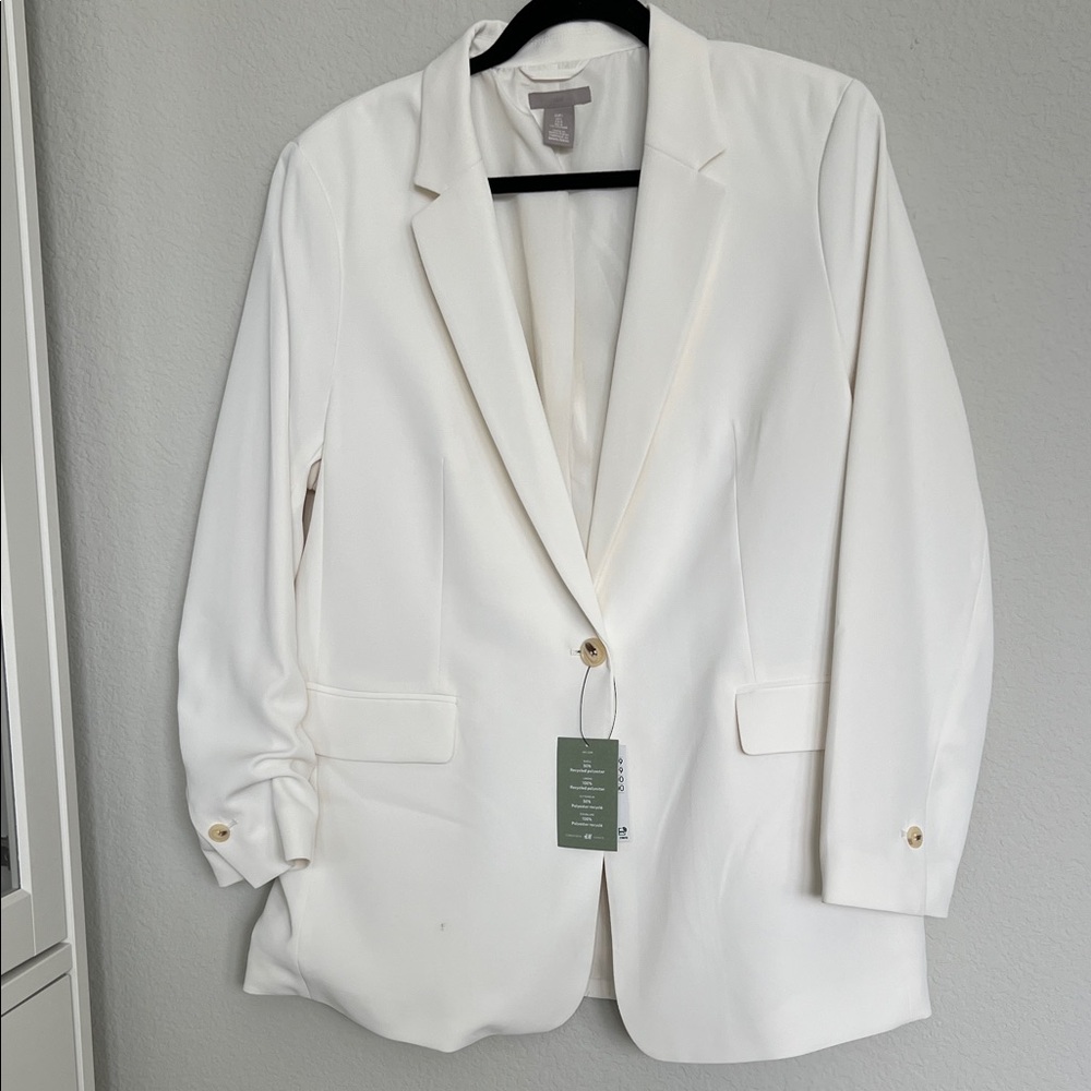 NWT H&M Cream V-Neck Blazer